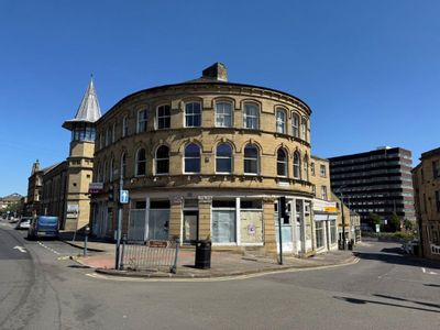 Property Image for 1 Lord Street, Huddersfield, West Yorkshire HD1 1QA