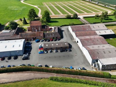 Property Image for The Fosse, Fosse Way, Leamington Spa, Warwickshire, CV31 1XN