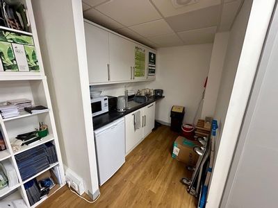 Property Image for 5 The Courtyard 6 London Road, Newbury, West Berkshire, RG14 1AX