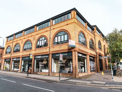 Property Image for Clockhouse Court, London Road, St Albans, Hertfordshire, AL1 1LA