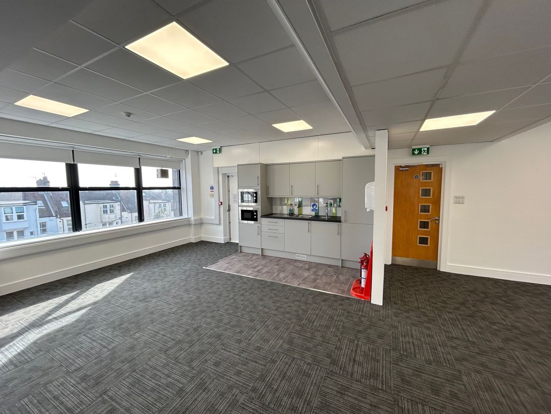2nd Floor Front City Gate, 185 Dyke Road, Hove, East Sussex, BN3 1TL
