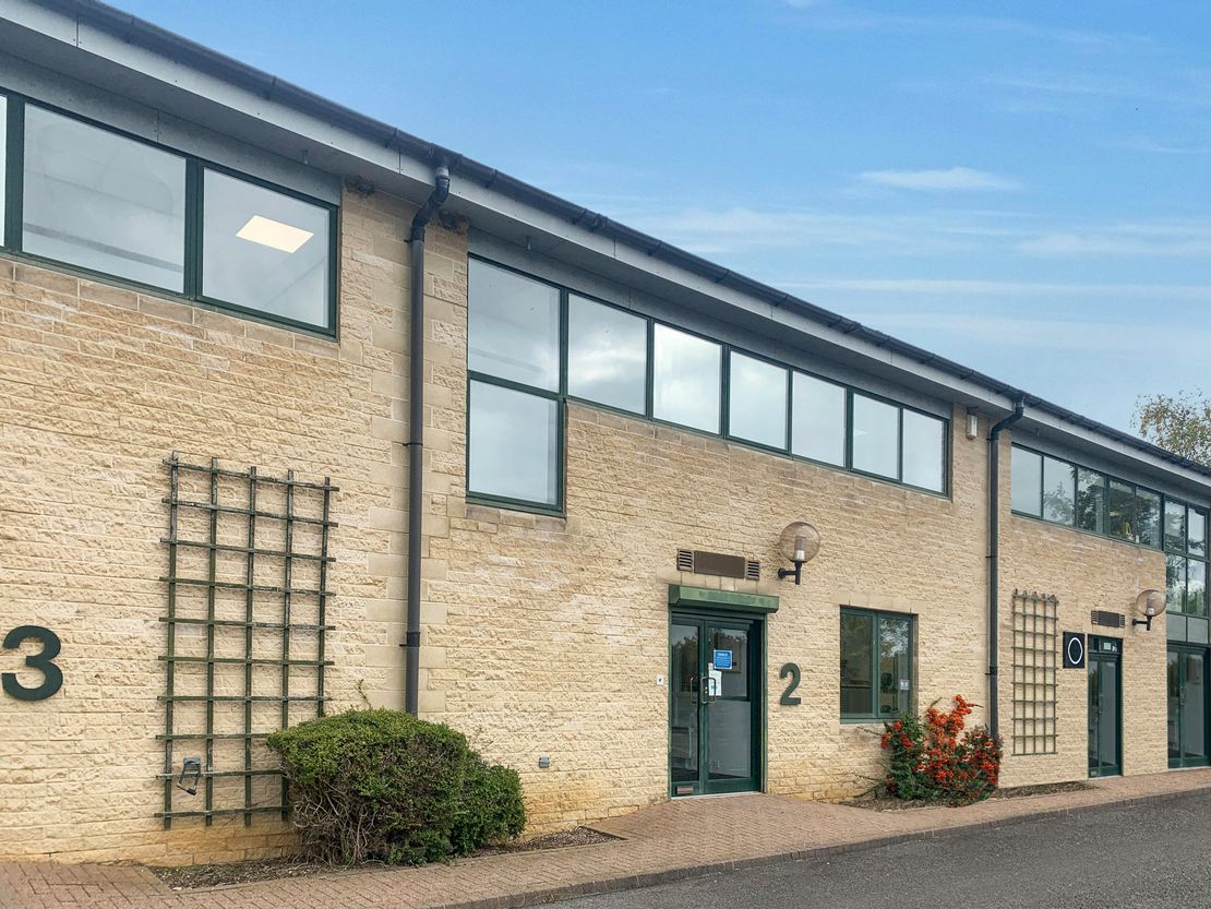 Unit 2 Fenlock Court, Blenheim Office Park, Witney, OX29 8LN