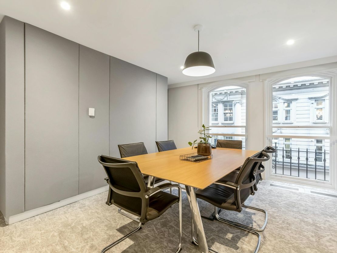 Princes House, 38 Jermyn Street, London, SW1Y 6DN