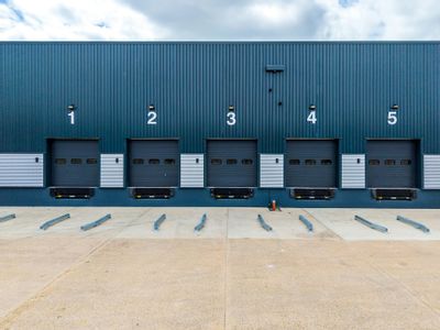 Property Image for Unit 11 Woodside Industrial Estate, Humphrys Road, Dunstable, LU5 4TP