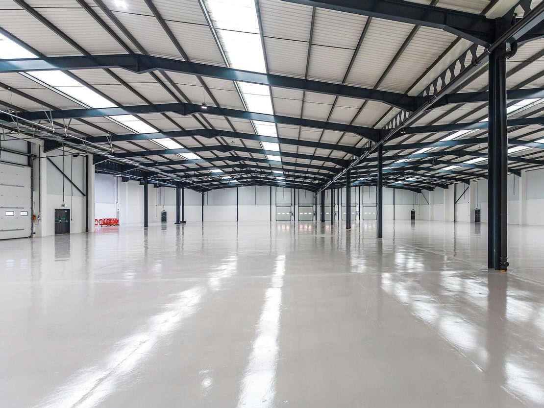 Unit 11 Woodside Industrial Estate, Humphrys Road, Dunstable, LU5 4TP