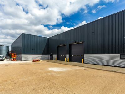 Property Image for Unit 11 Woodside Industrial Estate, Humphrys Road, Dunstable, LU5 4TP