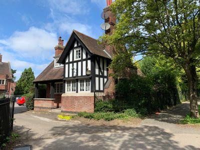 Property Image for Hastings House, Stoughton Drive South, Oadby, Leicester, Leicestershire, LE2 2NE