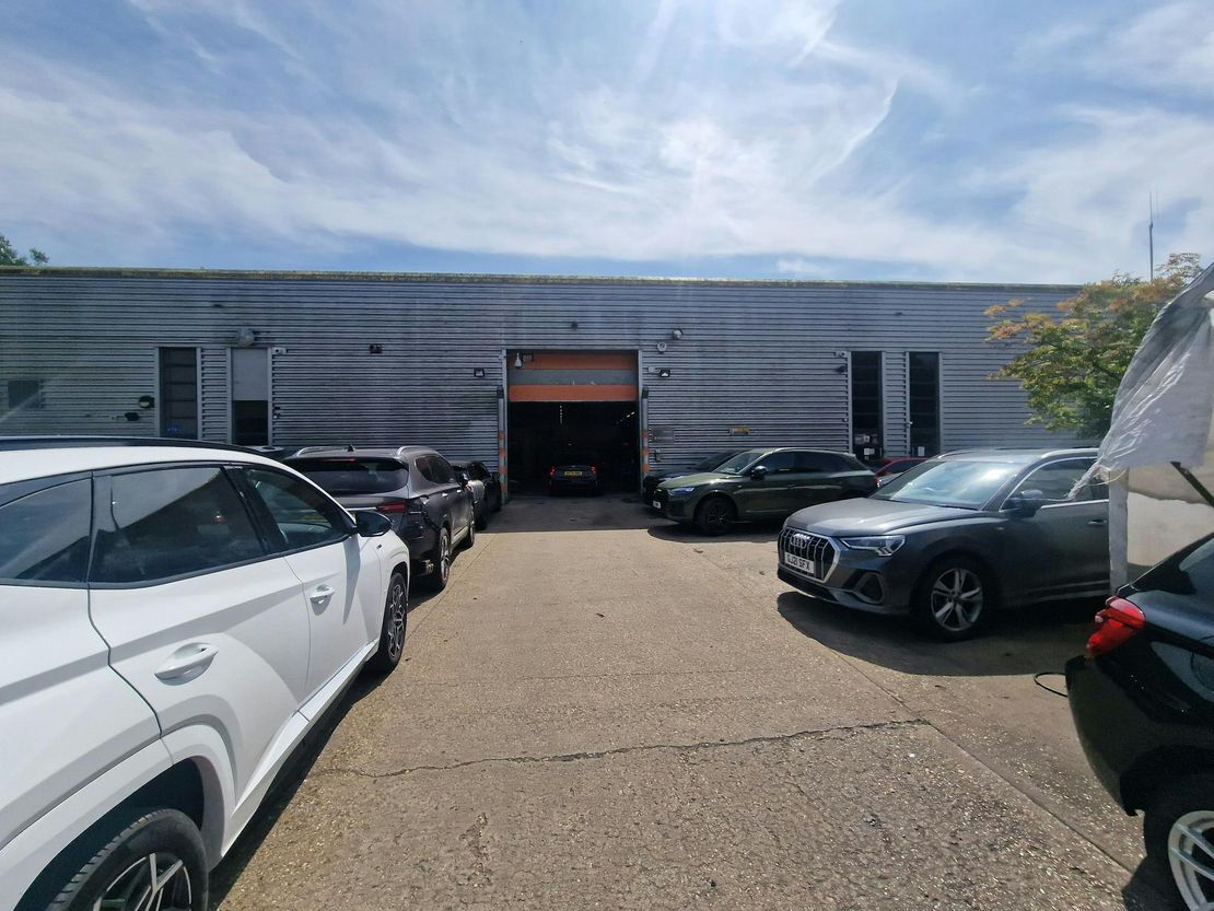 Unit 6, The Ringway Centre, Edison Road, Basingstoke, RG21 6YH