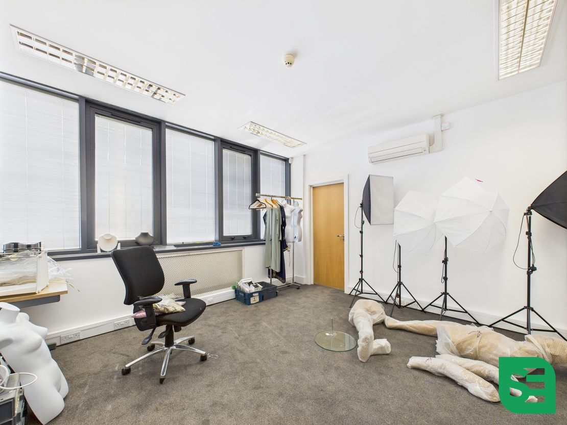 320 Selbourne Road, Luton, Bedfordshire, LU4 8NU
