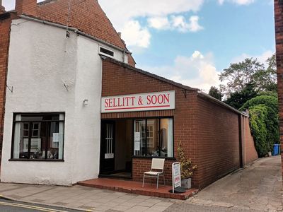 Property Image for 81 Walkergate, Beverley, E Yorkshire, HU17 9BP