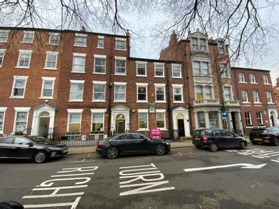 Property Image for 31 Park Square, Leeds, Leeds, LS1 2PF