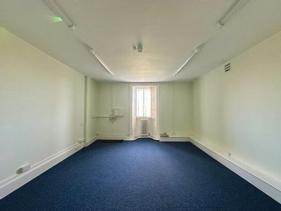 Property Image for Wrest Park, Park Avenue, Silsoe, MK45 4HS