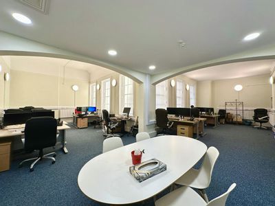 Property Image for Wrest Park, Park Avenue, Silsoe, MK45 4HS