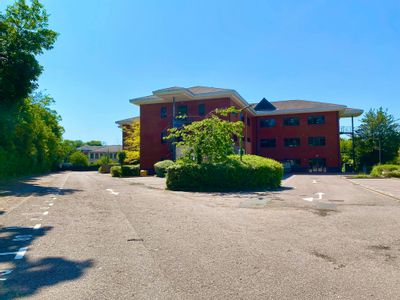 Property Image for Costa House, Houghton Hall Business Park, Dustable, LU5 5YG