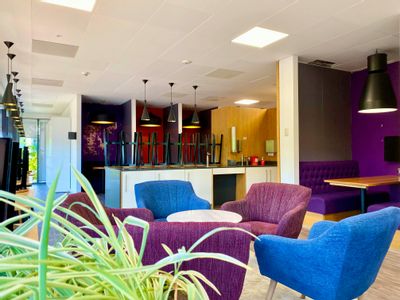 Property Image for Costa House, Houghton Hall Business Park, Dustable, LU5 5YG