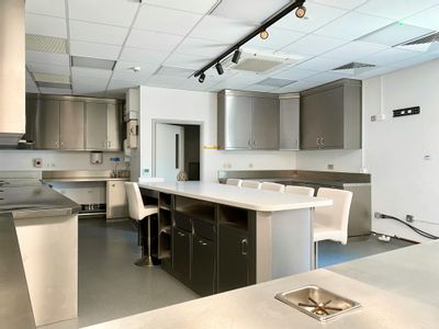 Property Image for Costa House, Houghton Hall Business Park, Dustable, LU5 5YG