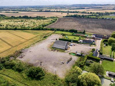 Property Image for Jakins Yard, Barton Road, Kitchen End, Silsoe, MK45 4QT