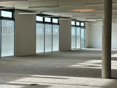 Property Image for Building 210, The Village, Luton, LU2 8DL