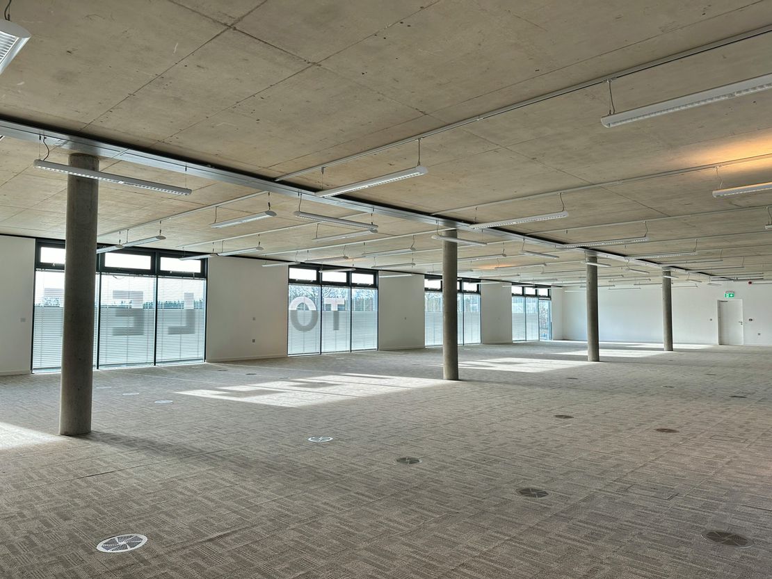 Building 210, The Village, Luton, LU2 8DL