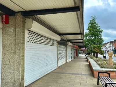 Property Image for 70-74 High Street North, Dunstable, LU6 1LE