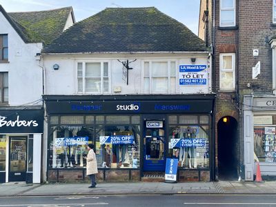 Property Image for 24 High Street South, Dunstable, LU6 3HA