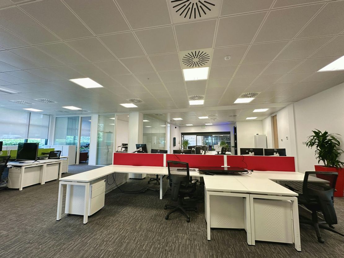 Building 400, Capability Green, Luton, LU1 3AE