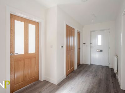 Property Image for 32 JosÃ©  Powell Gardens, Thorpe le Soken