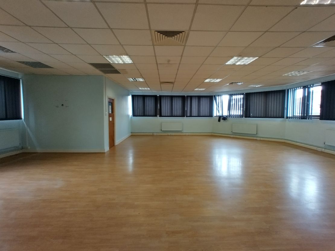 First Floor Offices, 30a Market Square, Sandy, Bedfordshire, SG19 1JA