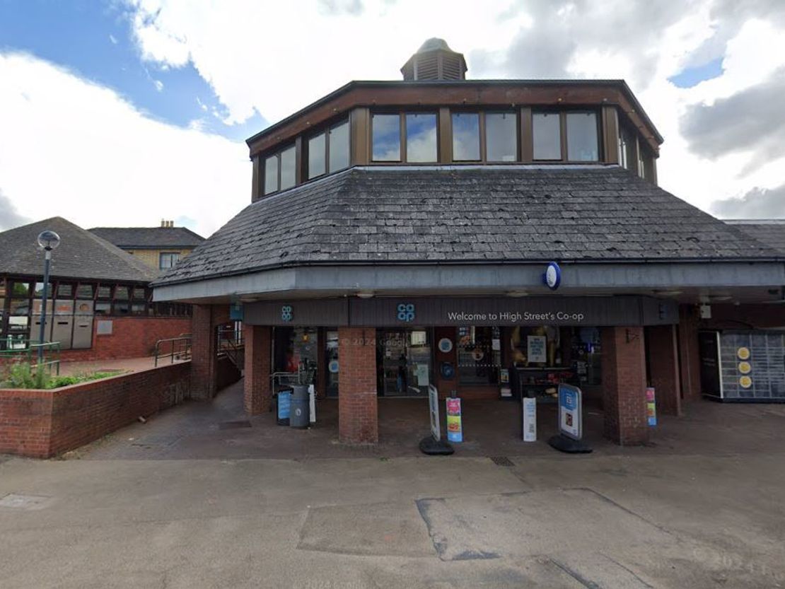 First Floor Offices, 30a Market Square, Sandy, Bedfordshire, SG19 1JA