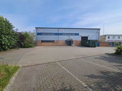 Property Image for 68 Holmethorpe Avenue, Redhill, South East, RH1 2NL