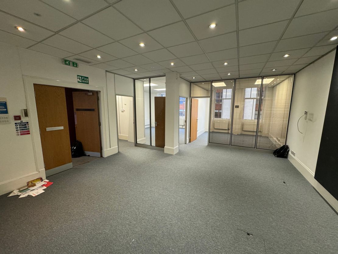 93 W George St, Glasgow G2 1PB