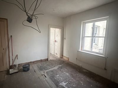 Property Image for 27 High Street, Ashford, Kent, TN24 8TF