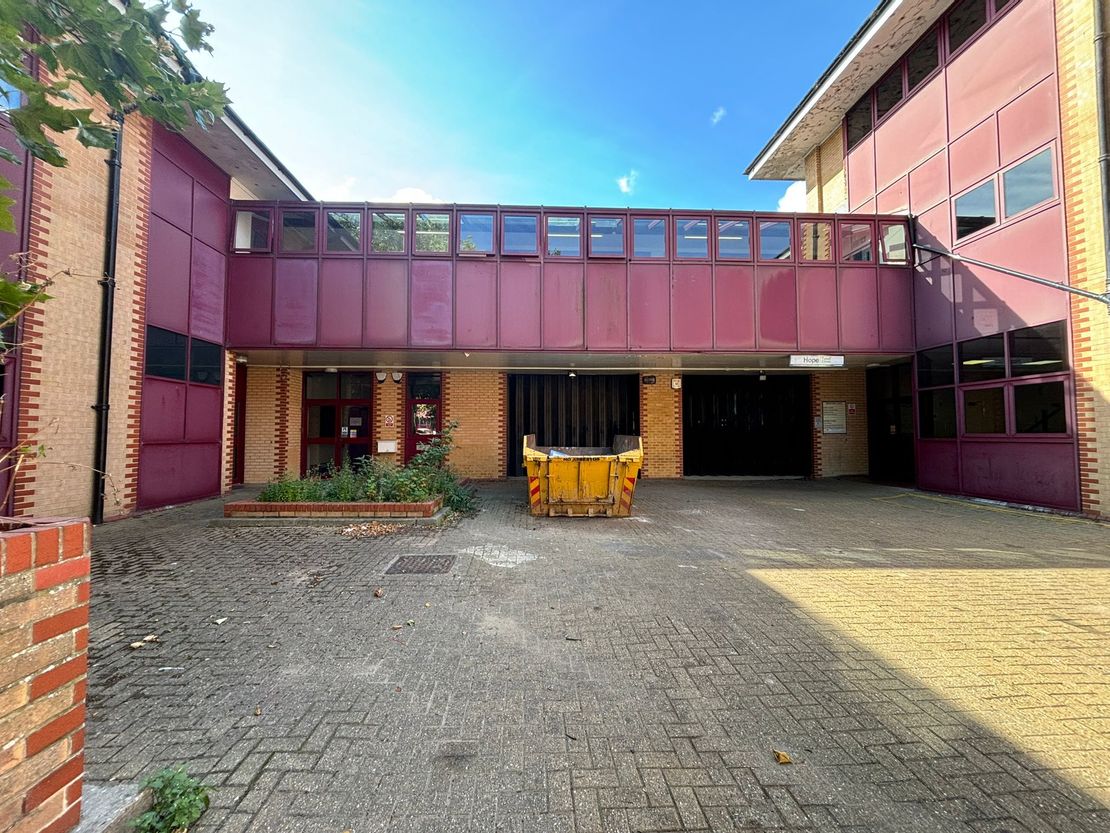 Reading House, Waterside Court, Neptune Way, Medway City Estate, Rochester, Kent, ME2 4NZ