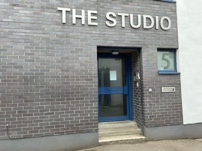 Property Image for The Studio, 5 Newton Terrace Lane, Glasgow, Lanarkshire, G3 7PB