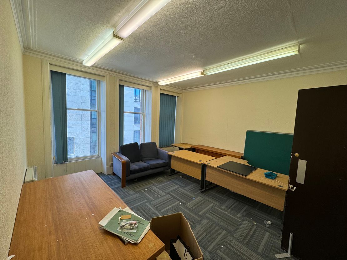 3/2 60 St Enoch Sq, Glasgow G1 4AG