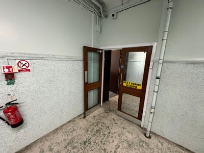 Property Image for 3/2 60 St Enoch Sq, Glasgow G1 4AG