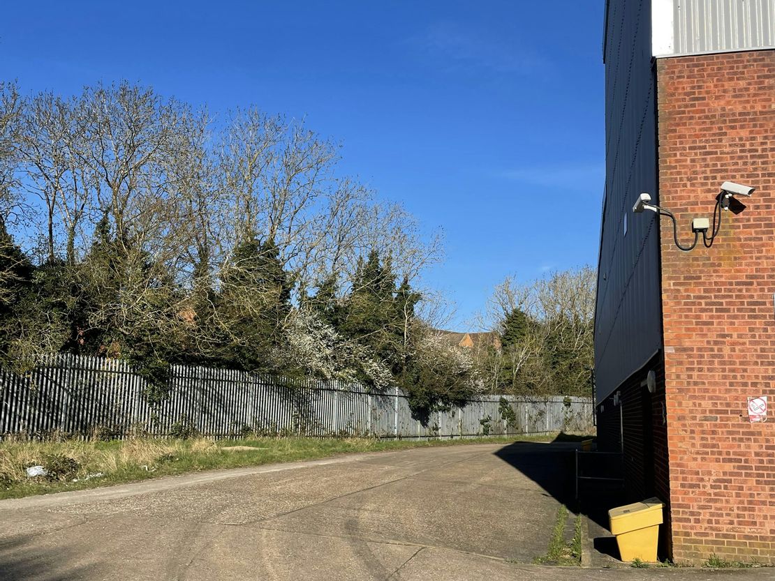 High Bay 42, 12 Stilebrook Road, Olney, MK46 5EA
