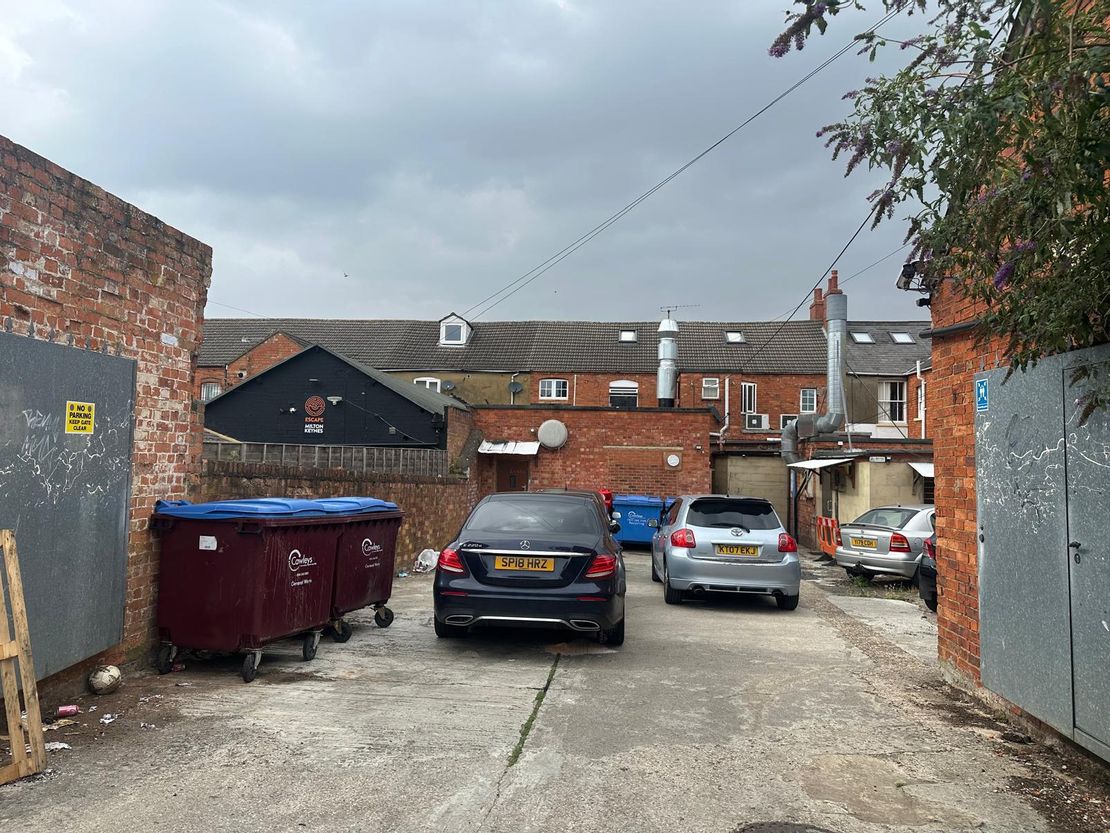 24-25 Stratford Road, Wolverton, Milton Keynes, Buckinghamshire, MK12 5LW