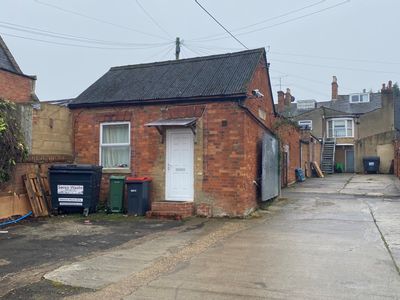 Property Image for 24-25 Stratford Road, Wolverton, Milton Keynes, Buckinghamshire, MK12 5LW