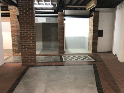 Property Image for International Tile Store, 30 Tunnel Road, Tunbridge Wells, Kent, TN1 2BT