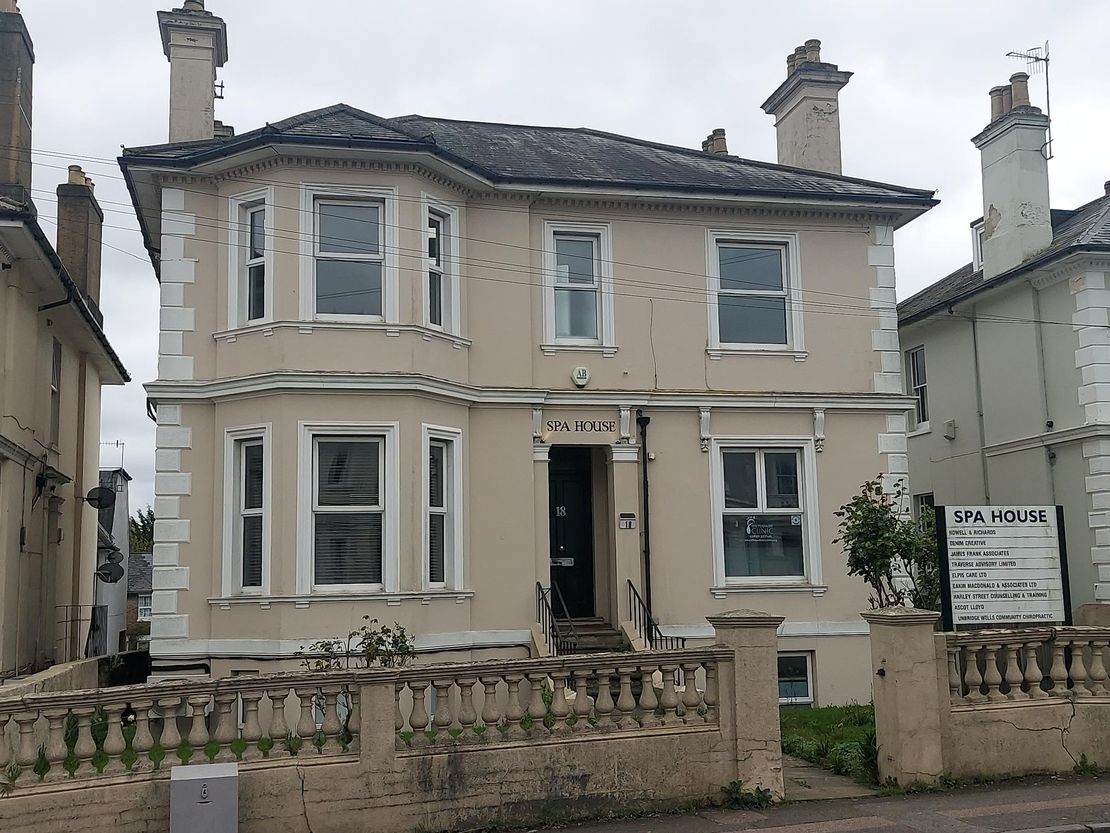 Spa House, 18 Upper Grosvenor Road, Tunbridge Wells, Kent, TN1 2EP