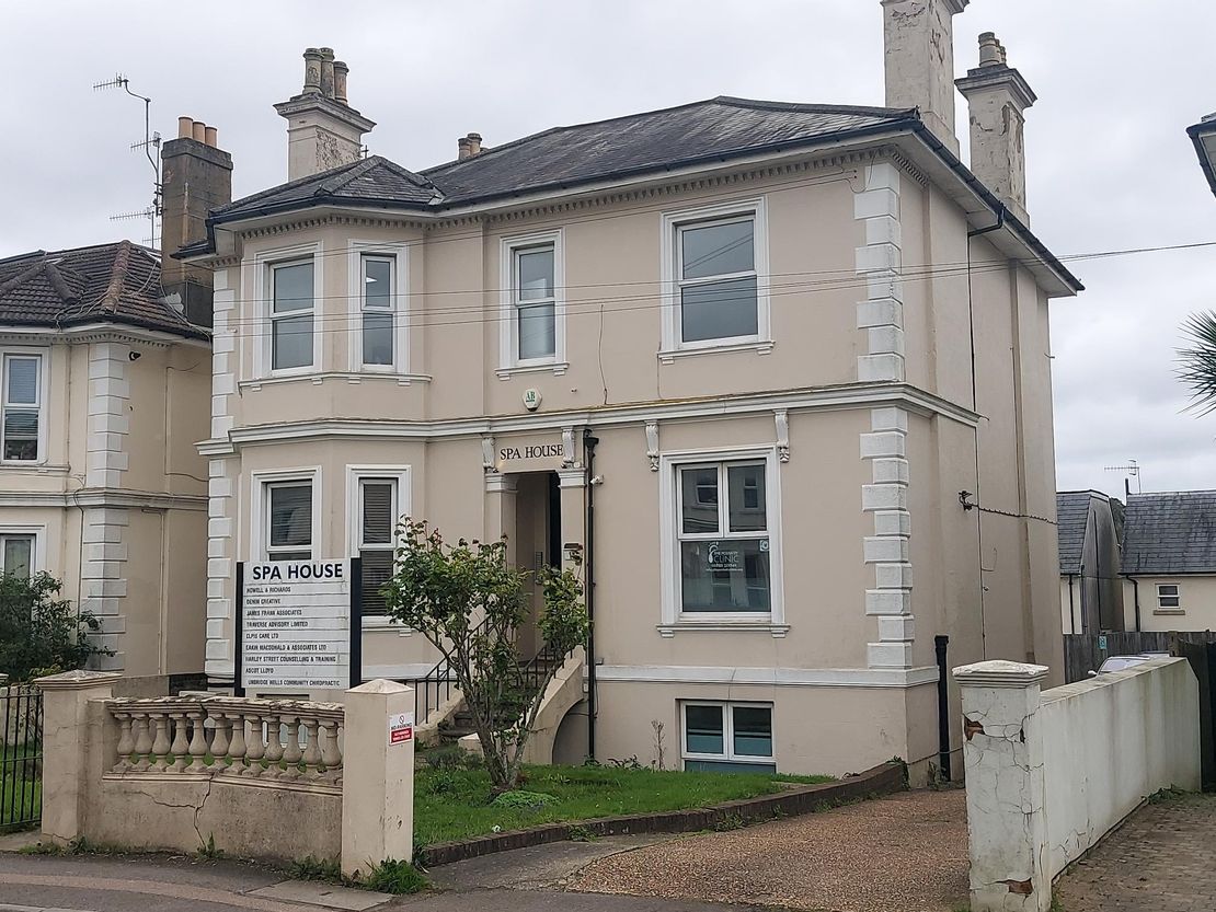 Spa House, 18 Upper Grosvenor Road, Tunbridge Wells, Kent, TN1 2EP