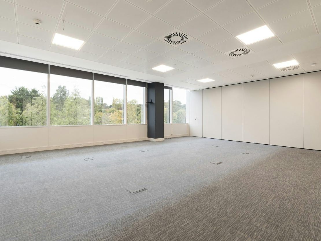 Westside Two, London Road, Apsley, HP3 9TD