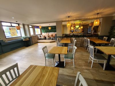 Property Image for 1490 / 1492, Stratford Road, Hall Green, Birmingham, West Midlands, B28 9ET