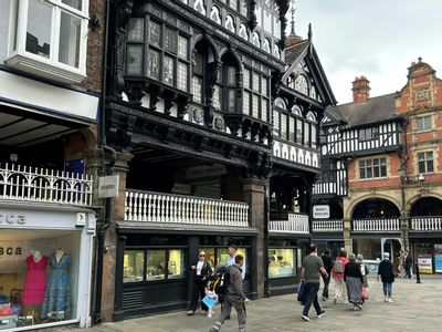 Property Image for 2-4 Eastgate Street, Chester, CH1 1LE