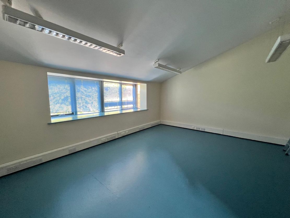 Royal Docks Medical Centre, 21 East Ham Manor Way, London, Greater London, E6 5NA