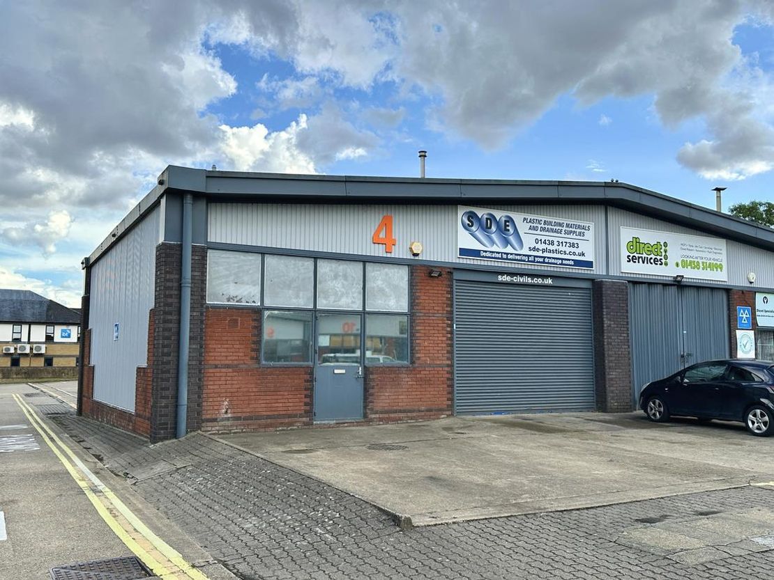 Unit 4, Hyatt Trading Estate, Babbage Road, Stevenage, Hertfordshire, SG1 2EQ
