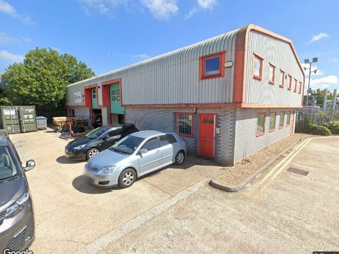 Unit 4-5 Palace Industrial Estate, Bircholt Road, Parkwood, Maidstone, ME15 9XT