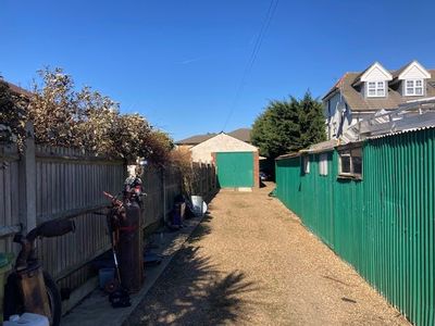 Property Image for Yard, 52 Littleton Road, Shepperton, Ashford, TW15 1UU