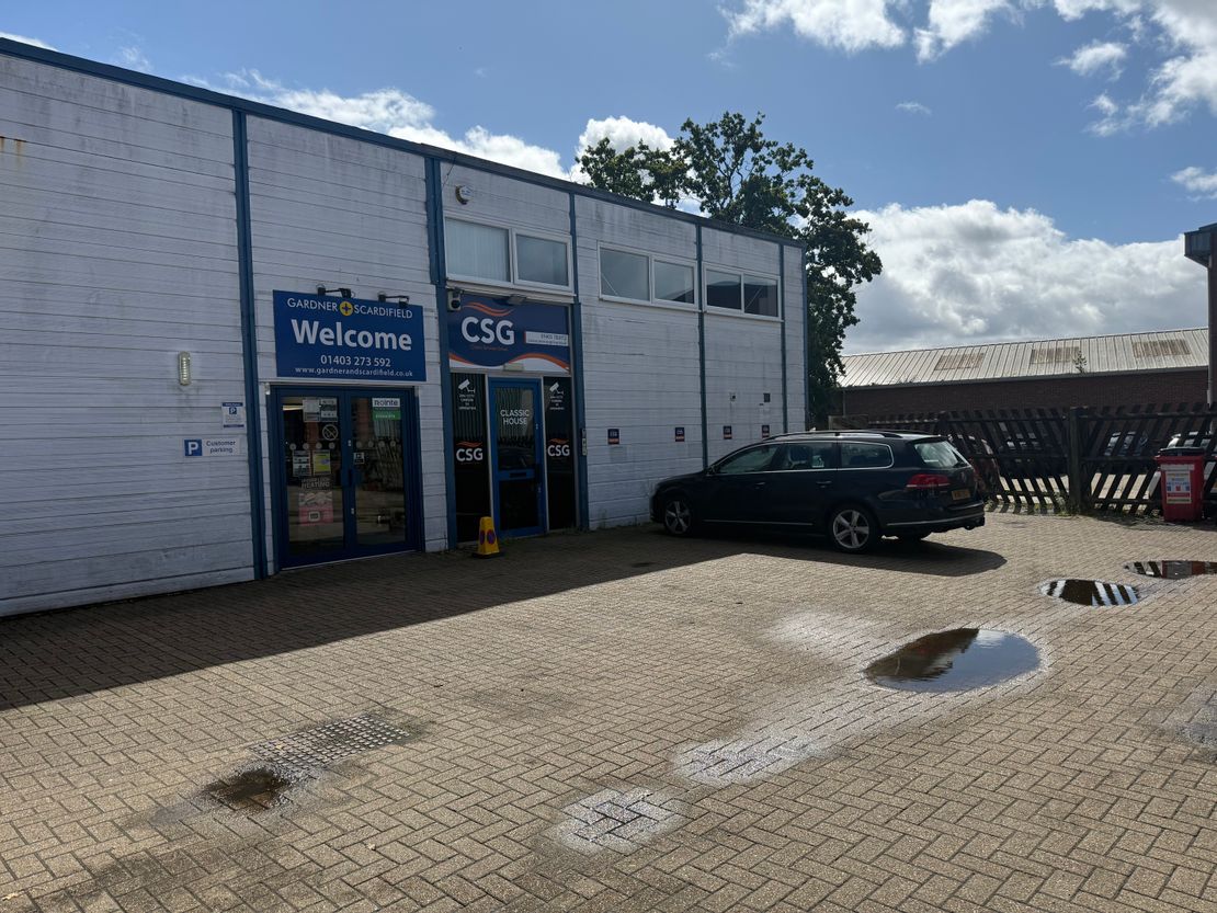 Redkiln Way, Horsham, West Sussex, RH13 5QH